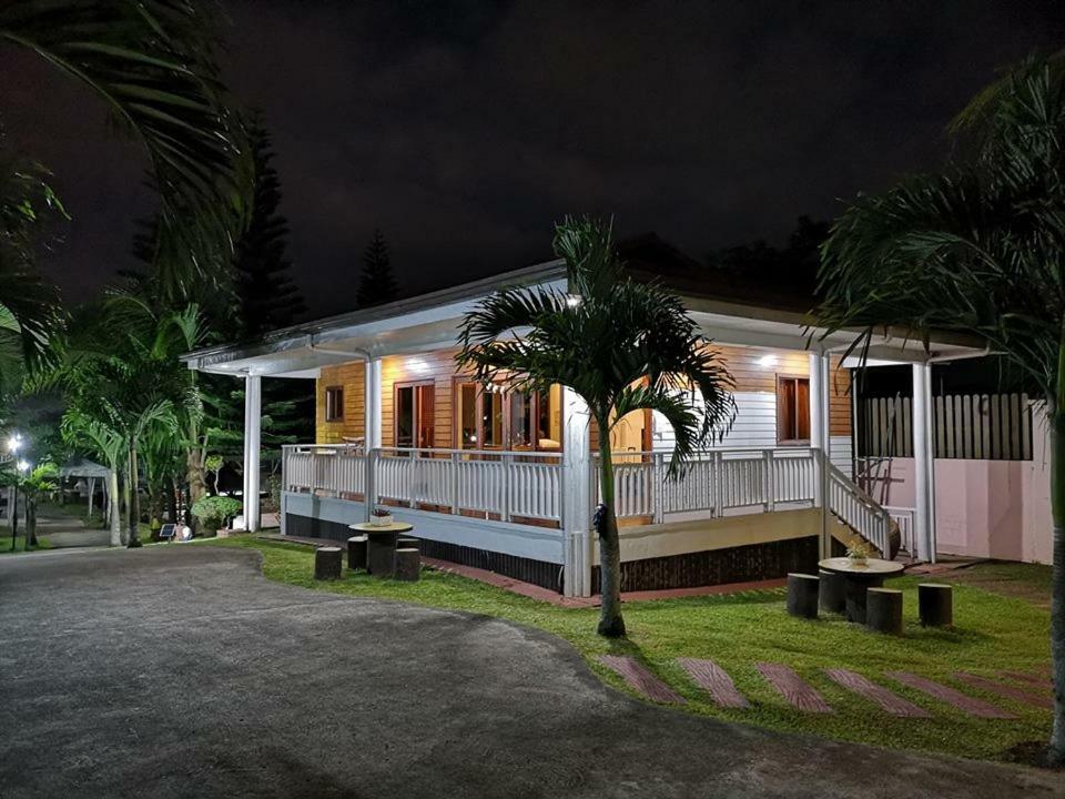 Casa De Miguelitos Hotell Tagaytay City Exteriör bild